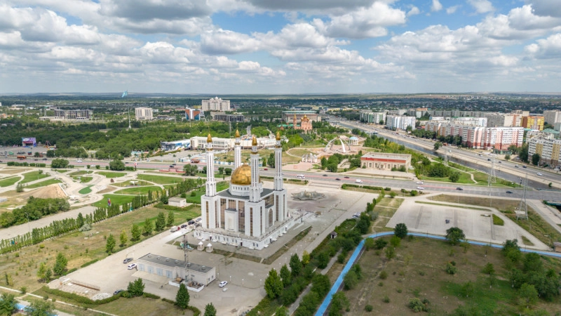 Ошибки при планировании, заброшенные парки и обманутые люди. Что происходит в Актобе?