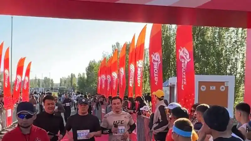 Массовый забег в Актобе: более 1300 участников на марафоне