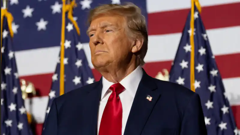 Трамп назвал ракетный удар Ирана по базе в Катаре слабым: реакция на напряженность в Персидском заливе Актобе
