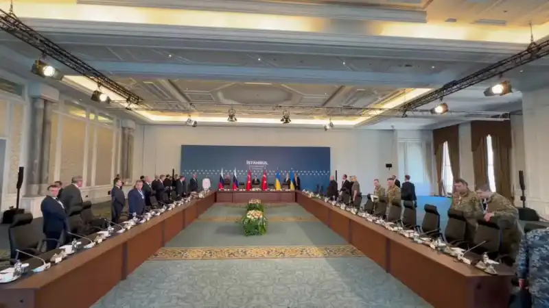Стамбул готовится к третьему раунду мирных переговоров России и Украины под эгидой Хакана Фидана Актобе