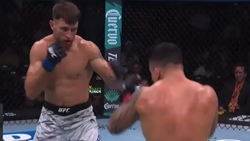 Победа Веретенникова в UFC: как успех на ринге открывает новые финансовые горизонты для казахстанских бойцов Актобе