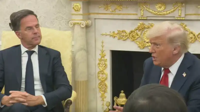 Торговая война на горизонте: Трамп ставит России ультиматум с тарифами в 100% — время истекает, как песок в часах Актобе