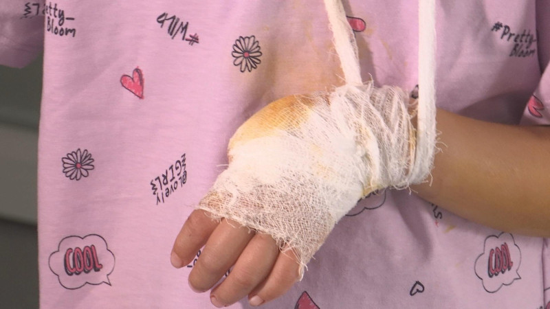 В Актобе на аттракционе мечты девочка потеряла палец: развлечение обернулось трагедией Актобе