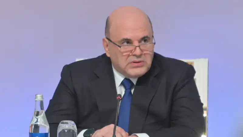Глава правительства России Михаил Мишустин досрочно покинул заседание Евразийского межправительственного совета в Чолпон-Ате, Кыргызстан, что вызвало вопросы о причинах его внезапного возвращения в Москву. Актобе