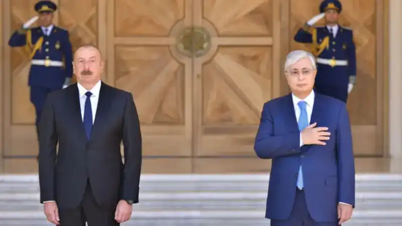 Президент Азербайджана может посетить Казахстан осенью: заявление пресс-секретаря Руслана Желдибая Актобе