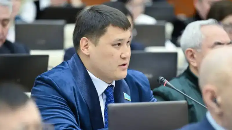 Стрела в спину: Берденов о показаниях Жиембая как о мрачной игре в шахматы с человеческими судьбами Актобе