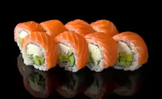 В Актобе восемь человек отравились суши, четверо в больнице