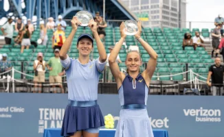 Анна Данилина и Александра Крунич победили на турнире WTA 250 в Кливленде, США