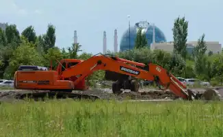 Сердце Астаны: новые работы на спорном участке рядом с Линейным парком