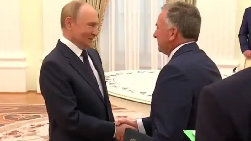Общественность настороженно оценивает сигналы Путина и спецпосланника Трампа по Украине Актобе