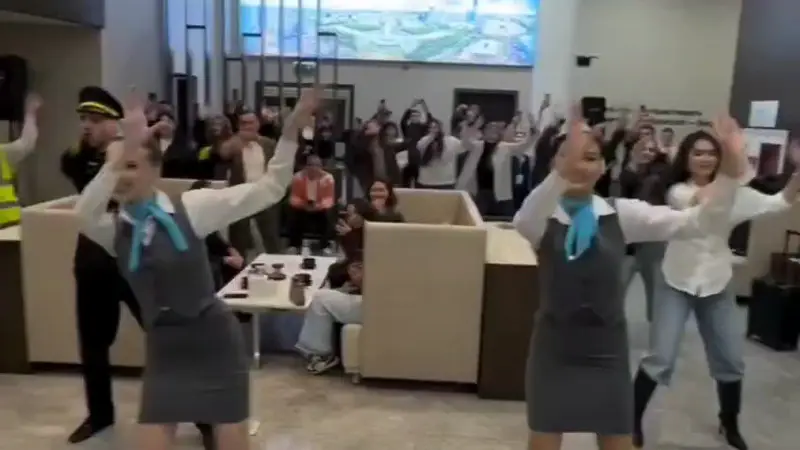 Необычная встреча солистов Backstreet Boys в Астане: видео и подробности от Tengri Life Актобе