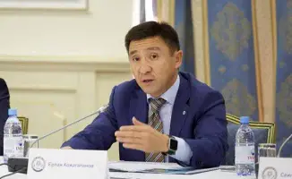 Судебный молот вновь ударил: Ерлан Кожагапанов остается за решеткой на три года