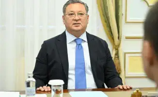 Вице-премьер - министр иностранных дел Казахстана Мурат Нуртлеу провел встречу с бизнесменами, обсуждая актуальные вопросы и возможности для сотрудничества. Пресс-служба МИД опубликовала фотографии с мероприятия.