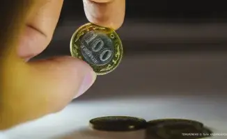 Министр труда и соцзащиты Светлана Жакупова дала советы казахстанцам с низкими зарплатами о том, как увеличить свои доходы. Она предложила несколько стратегий, которые помогут гражданам зарабатывать больше минимальной зарплаты.