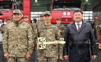 На этой неделе в Казахстане чиновники и депутаты проявили свои эмоции: от радости до романтики. В ходе заседаний обсуждались важные социальные вопросы, и некоторые представители власти не сдерживали своих чувств. В одном из выступлений прозвучала фраза: "