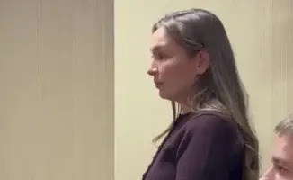 Суд в Астане допросил супругу блогера Ерболата Жанабылова, Эльмиру Толегенову, которая не смогла ответить на все вопросы судей.