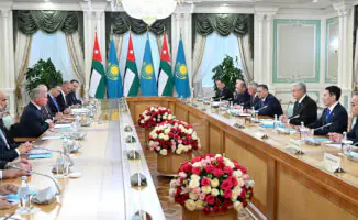 Токаев и король Иордании: дипломатический мост между двумя мирами укрепляется в расширенном составе