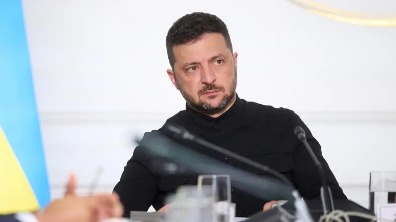 Зеленский готов к встрече с Путиным, но только вне России: социальные ожидания и политические реалии Актобе