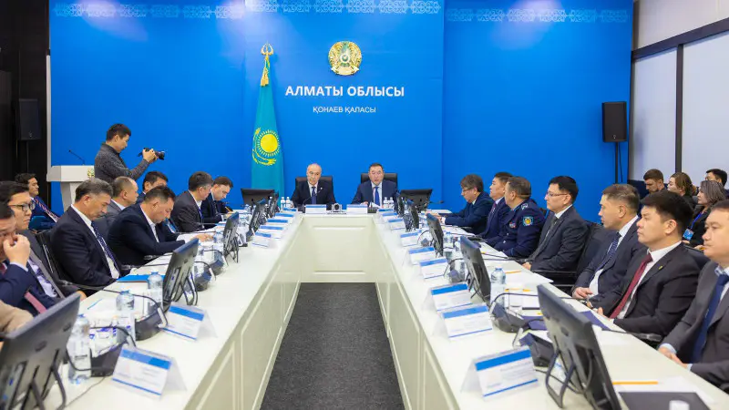Канат Нуров обсудил защиту прав бизнеса с алматинскими предпринимателями Актобе