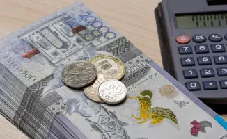 Министерство труда и социальной защиты населения Казахстана опубликовало анализ предложений на электронной бирже труда Enbek.kz за сентябрь. Согласно данным, оклады в стране варьируются от 700 тысяч до 2,8 миллиона тенге, что свидетельствует о значительны