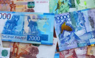 Курс рубля растет, но доверие к нему в Казахстане снижается