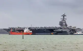 США направили авианосец в Латинскую Америку для борьбы с наркокартелями, сообщает Военный министр Пит Хегсет