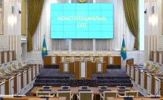 Увольнение за коррупцию оспорили в Конституционном суде Казахстана: Трудовой кодекс и соответствие основному закону