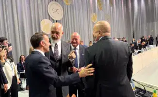Премьер Албании Эди Рама шутит над Трампом на саммите, подчеркивая важность международного взаимодействия и юмора в политике