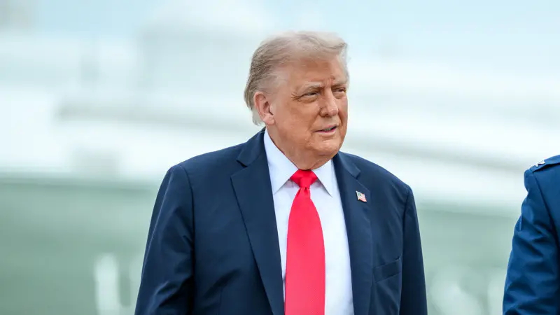 Трамп сообщил о состоянии здоровья и предстоящем визите в медицинский центр Уолтер Рид Актобе