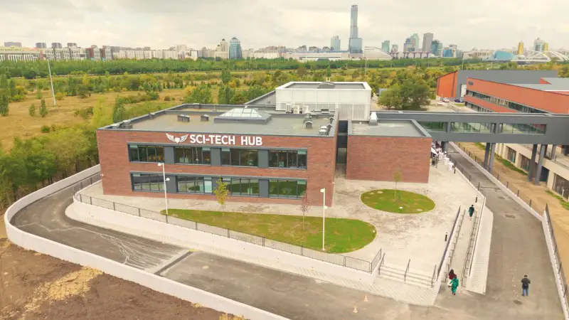 Открытие Sci-Tech Hub в Haileybury Astana: новый шаг к подготовке будущих лидеров в науке и технологиях Актобе