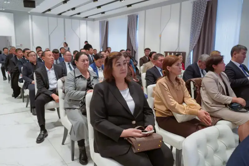 Внедрение проекта "Ustazga AI" в Туркестане: новые горизонты для повышения квалификации учителей через технологии ИИ Актобе