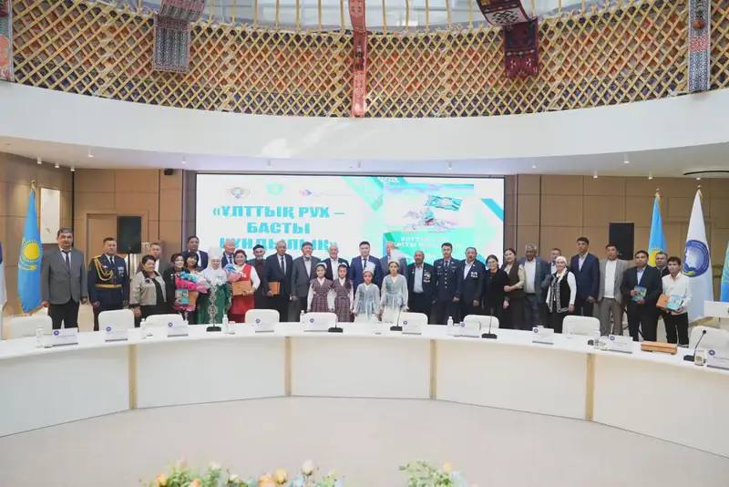 В ТУРКЕСТАНЕ ПРОШЕЛ КРУГЛЫЙ СТОЛ НА ТЕМУ «НАЦИОНАЛЬНЫЙ ДУХ – ГЛАВНАЯ ЦЕННОСТЬ» (4)
