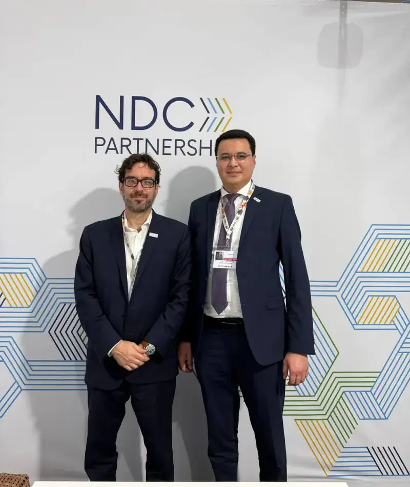 Вице-министр Ошурбаев встретился с NDC Partnership на COP30 Актобе