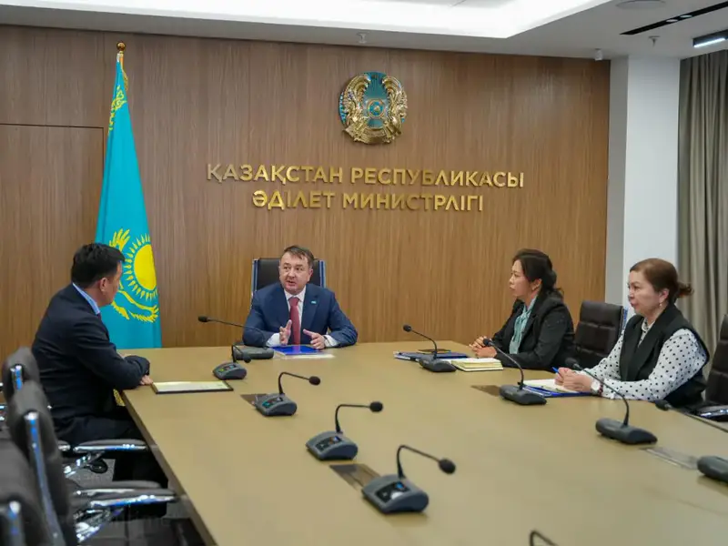Смена председателя Республиканской коллегии адвокатов Мади Мырзагараев и встреча с Ерланом Сарсембаевым Актобе