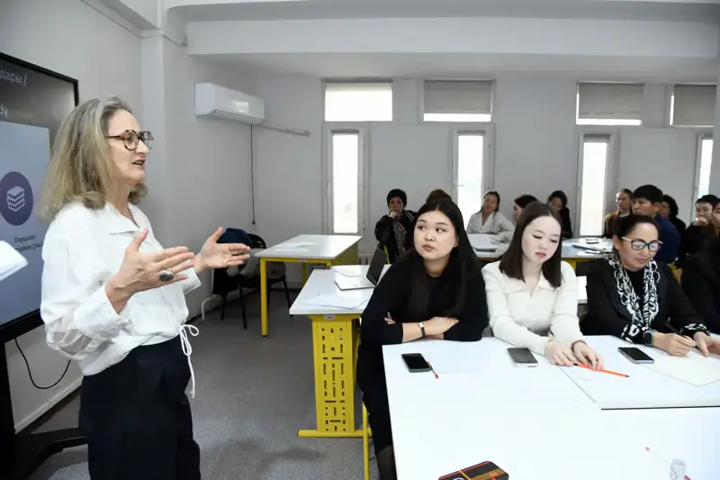 Внедрение метода Lesson Study Клеа Фернандез в университете Абая: новые горизонты для педагогической практики Актобе