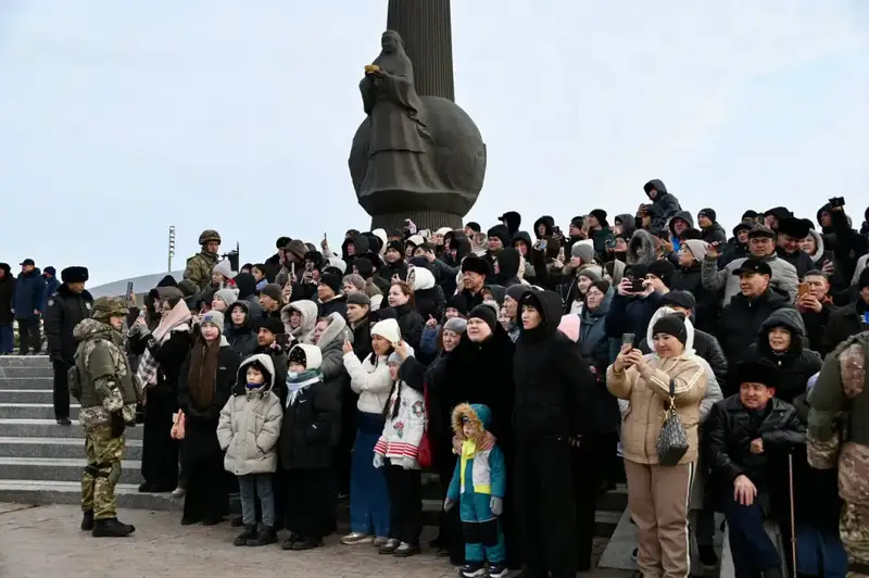В Астане более 200 солдат принесли военную присягу на площади 'Отан қорғаушылар' Актобе