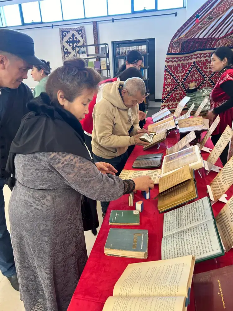 Путешествие во времени: передвижная выставка «Ұлы дала тарихының жазба мұралары» открывает двери к древним тайнам в Косшы Актобе