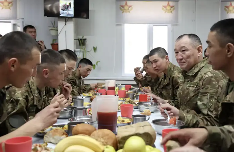 Министр обороны совершил рабочую поездку в Жамбылскую область (5)