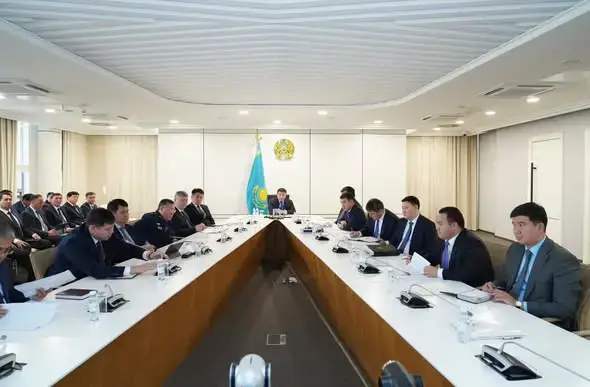 В ТУРКЕСТАНСКОЙ ОБЛАСТИ УСИЛЕНА БОРЬБА С НЕЗАКОННЫМ ВЫВОЗОМ ГОРЮЧЕ-СМАЗОЧНЫХ МАТЕРИАЛОВ (3)