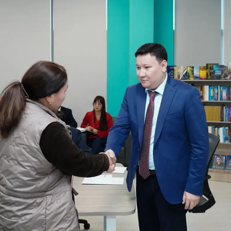 Заместитель акима Туркестанской области Ертай Алтаев провел личный прием граждан с акцентом на социальные вопросы Актобе