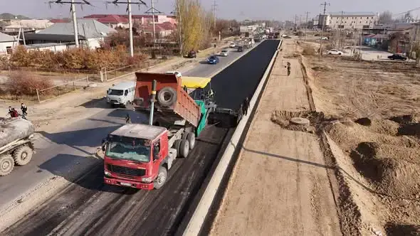 Средний ремонт 138,5 км дорог в Туркестане продолжается: работы на улице Б. Майлина и укладка нового асфальта Актобе