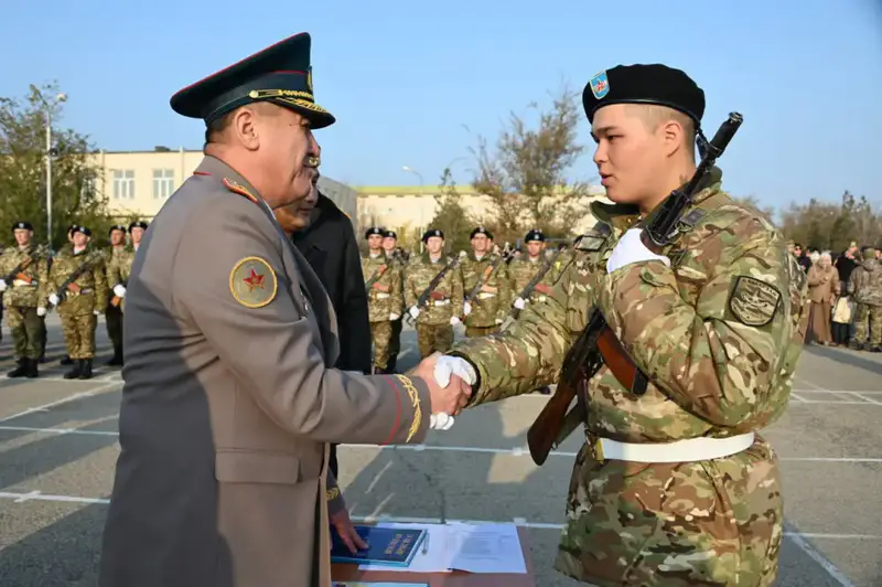 В Мангистауской области более 700 новобранцев приняли Военную присягу (4)