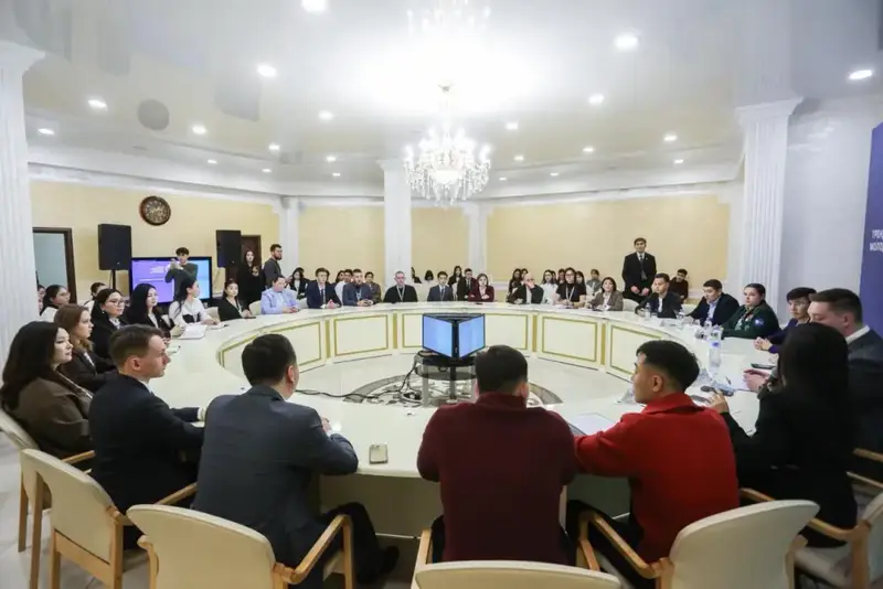 Молодежно-волонтерский форум в рамках ХХІ форума межрегионального сотрудничества Казахстана и России проходит в Уральске (6)