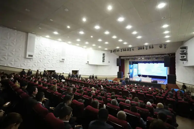 Обсуждение социальных проблем и перспектив развития города Жанаозен с Нурдаулетом Килыбаевым Актобе