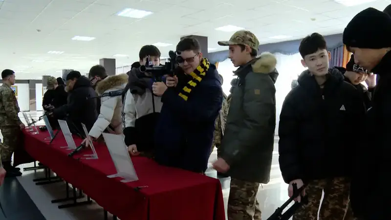 День открытых дверей в Национальной гвардии: юные мечтатели знакомятся с военной жизнью Актобе