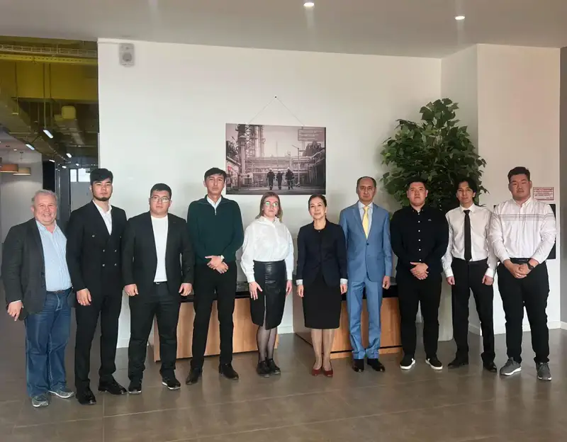 СТУДЕНТЫ UTEBAYEV UNIVERSITY УЧАСТВУЮТ В НАУЧНЫХ ИССЛЕДОВАНИЯХ НА ПРОИЗВОДСТВЕННОЙ ПЛОЩАДКЕ (5)