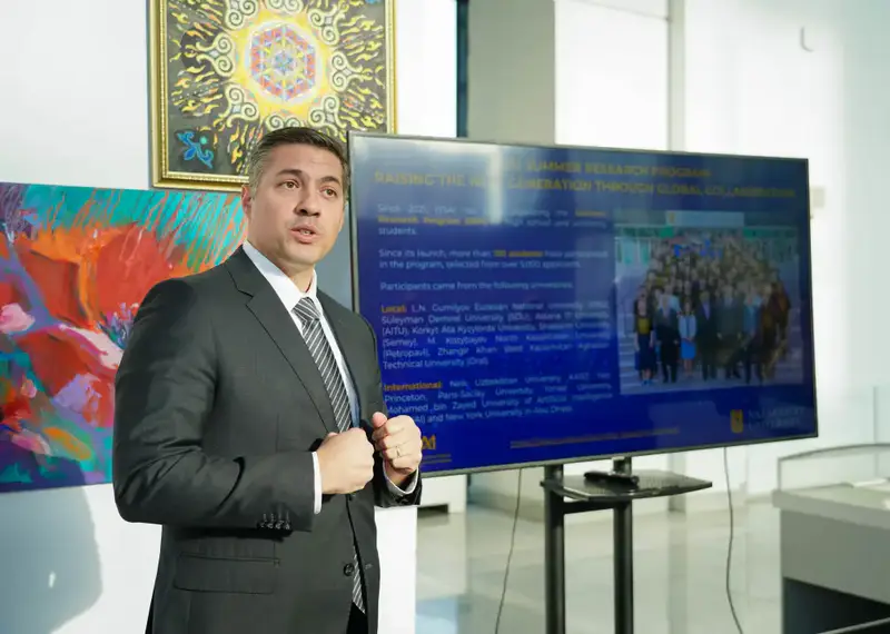 Президент Эстонии провел лекцию для студентов Nazarbayev University (3)