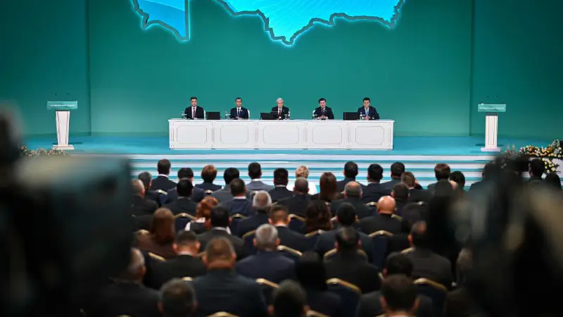 Казахстанцы недовольны состоянием дорог, дворов и детских площадок: Президент Токаев призывает акиматы к активному реагированию на жалобы граждан Актобе