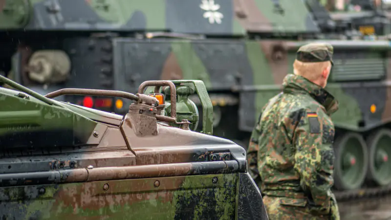 Германия опровергла слухи о военных планах против России, подчеркивая стабильность и отсутствие угрозы конфликта Актобе