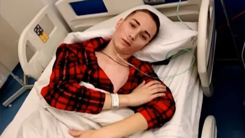 В Актобе врачи полгода не могли диагностировать рак у 18-летнего юноши, который едва не был отправлен на службу Актобе